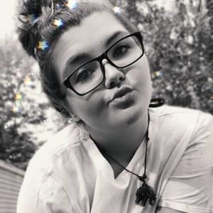 Meet your Posher, Savannah